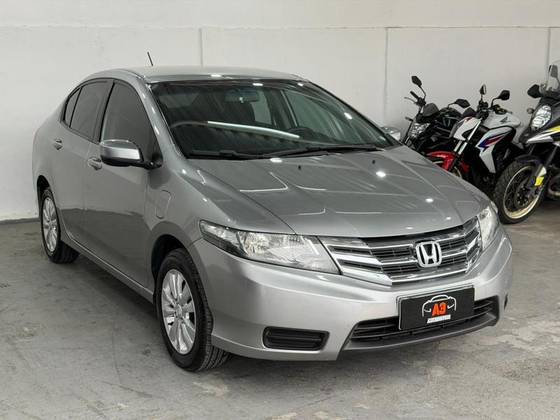HONDA CITY 1.5 LX 16V FLEX 4P MANUAL HONDA CITY 1.5 LX 16V FLEX 4P MANUAL
